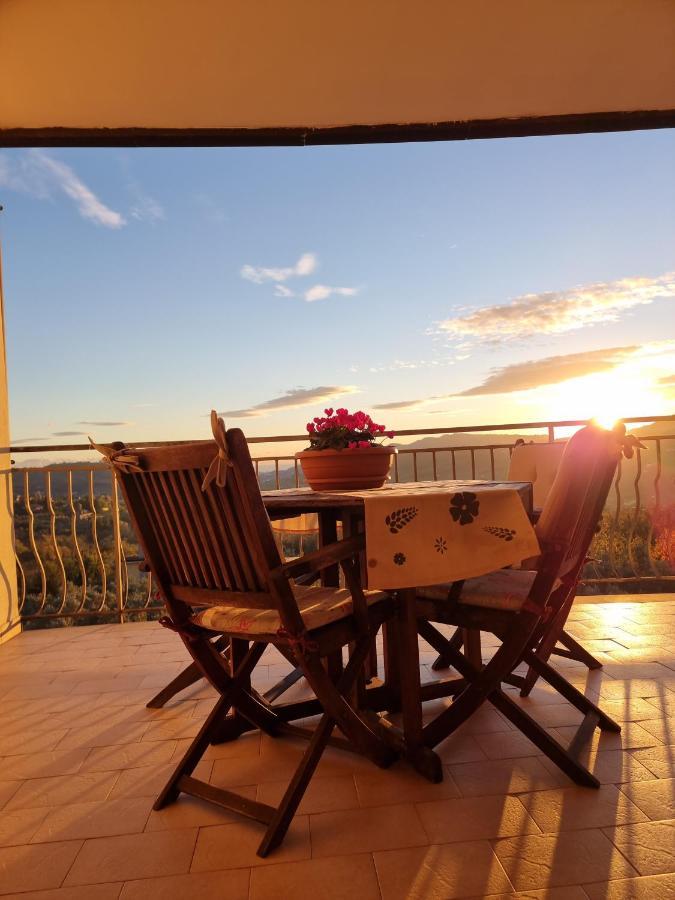 Nickyhouse Holiday Home Giffoni Sei Casali Zewnętrze zdjęcie